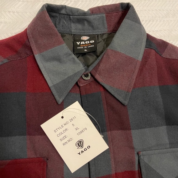 YAGO Men's Quilted Lining Button Up Plaid Flannel Shirt Jacket with Side Pockets - Picture 4 of 5